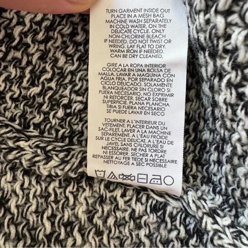 CAbi Style# 3361 Pepper Cape Poncho Shawl Sweater With Fringe Black White - Picture 11 of 11